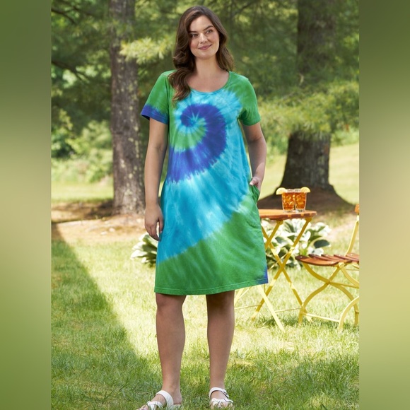 LA CERA Vibrant Tie-Dye tee shirt Dress with pockets medium ๐ - Picture 3 of 10